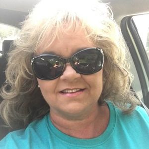 Meet your Posher, Becky